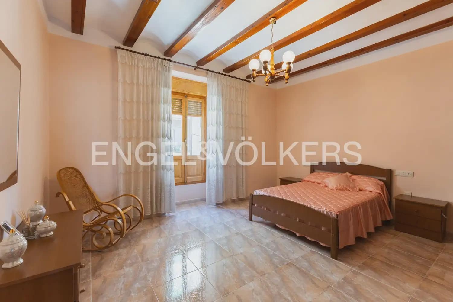 5 bedroom Townhouse for sale in Villanueva de Castellon - € 290,000 (Ref: 9898032)