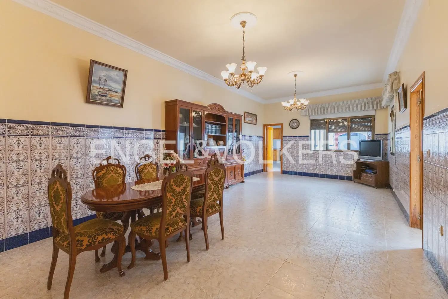 5 bedroom Townhouse for sale in Villanueva de Castellon - € 290,000 (Ref: 9898032)