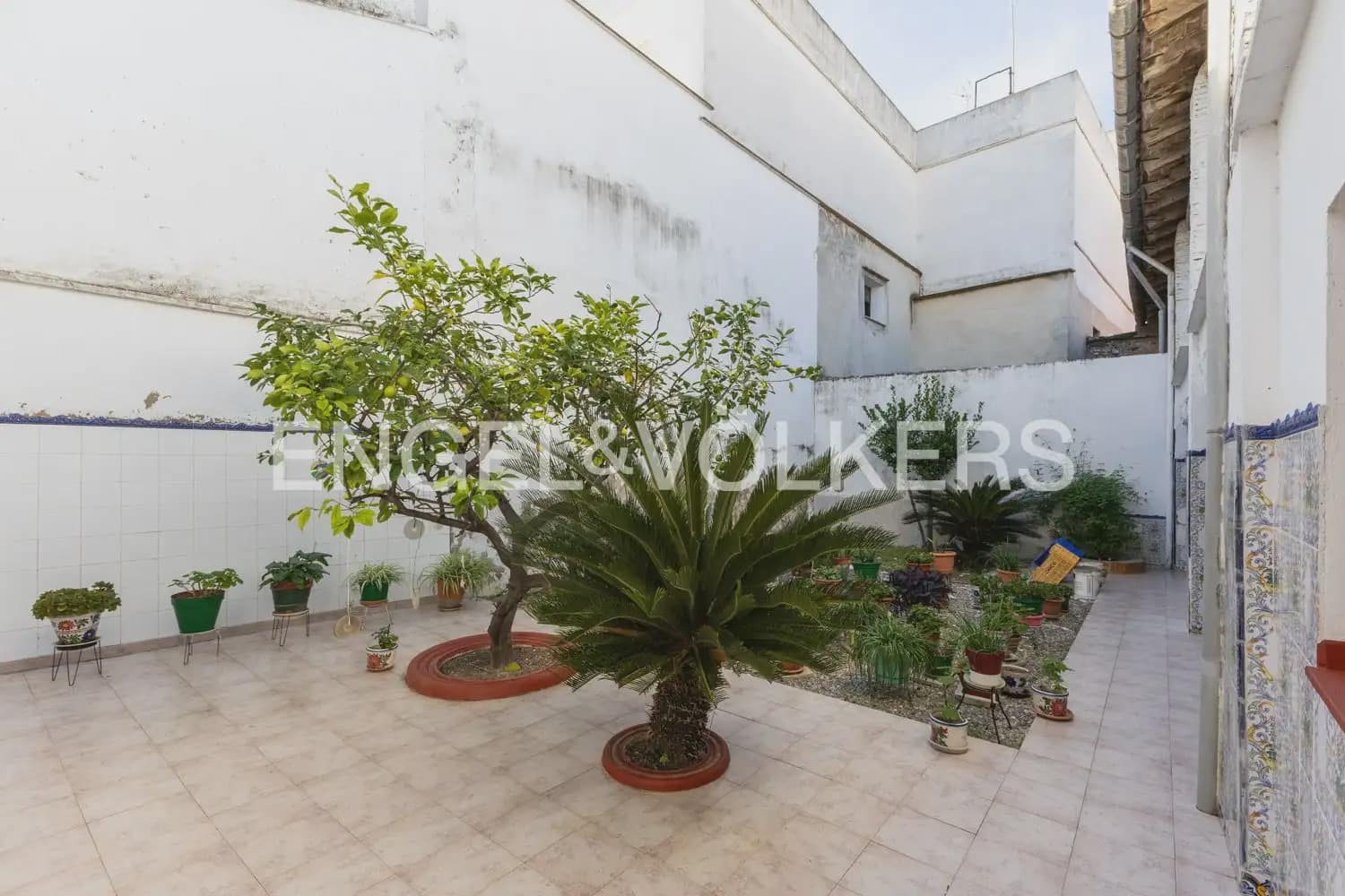 5 bedroom Townhouse for sale in Villanueva de Castellon - € 290,000 (Ref: 9898032)