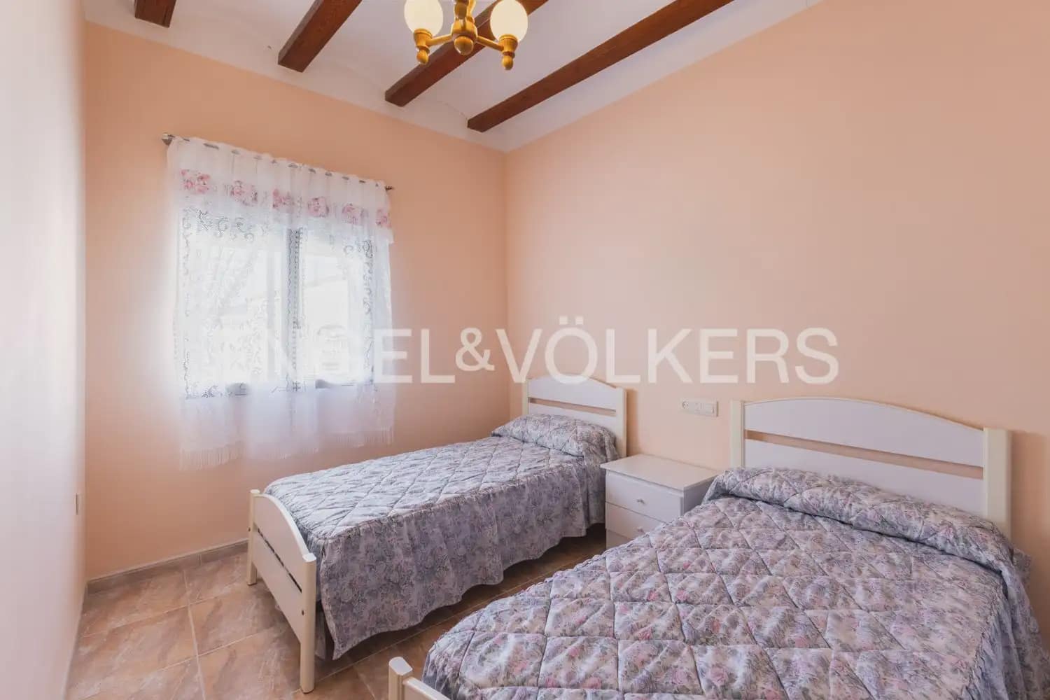 5 bedroom Townhouse for sale in Villanueva de Castellon - € 290,000 (Ref: 9898032)