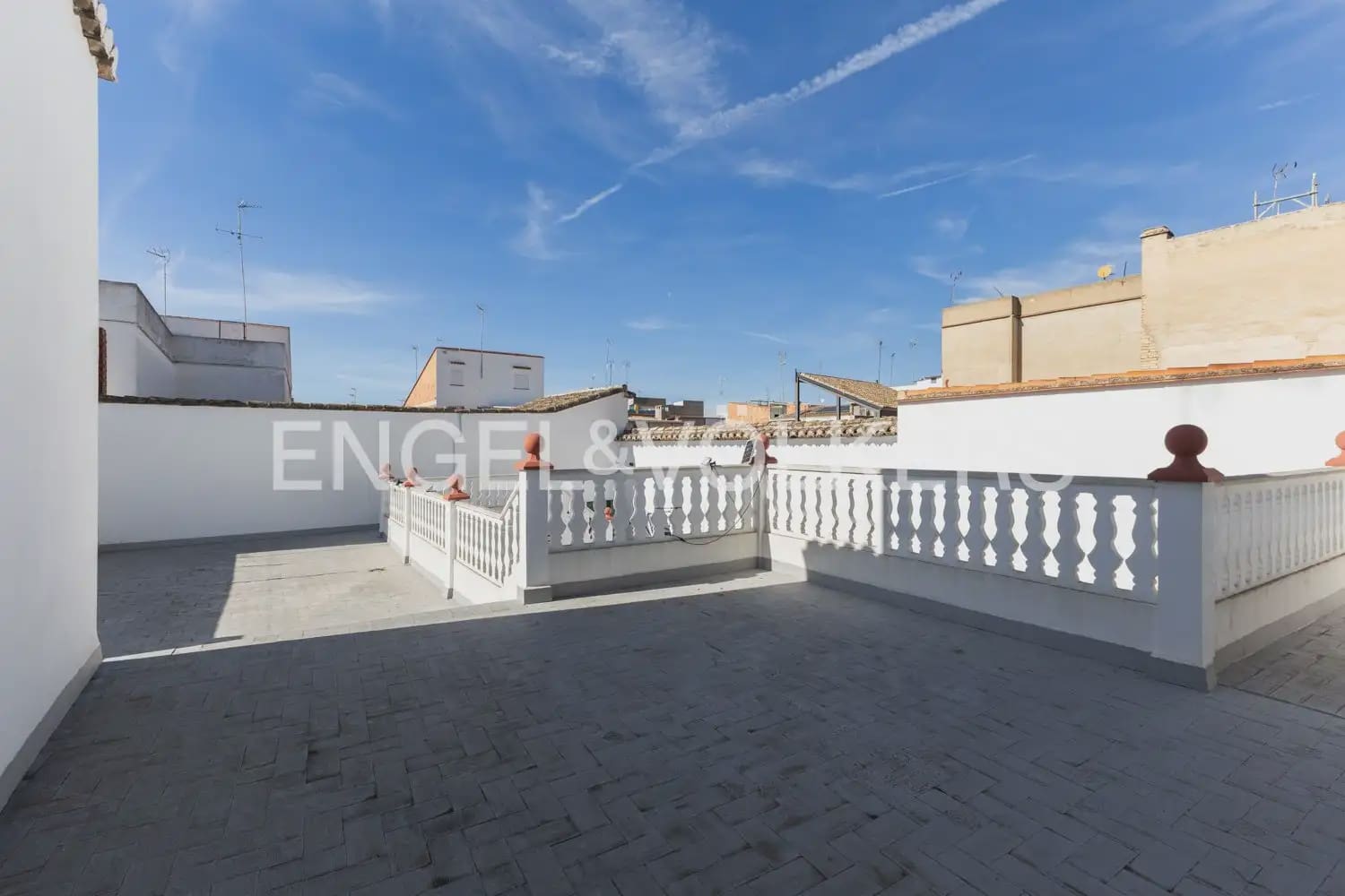5 bedroom Townhouse for sale in Villanueva de Castellon - € 290,000 (Ref: 9898032)