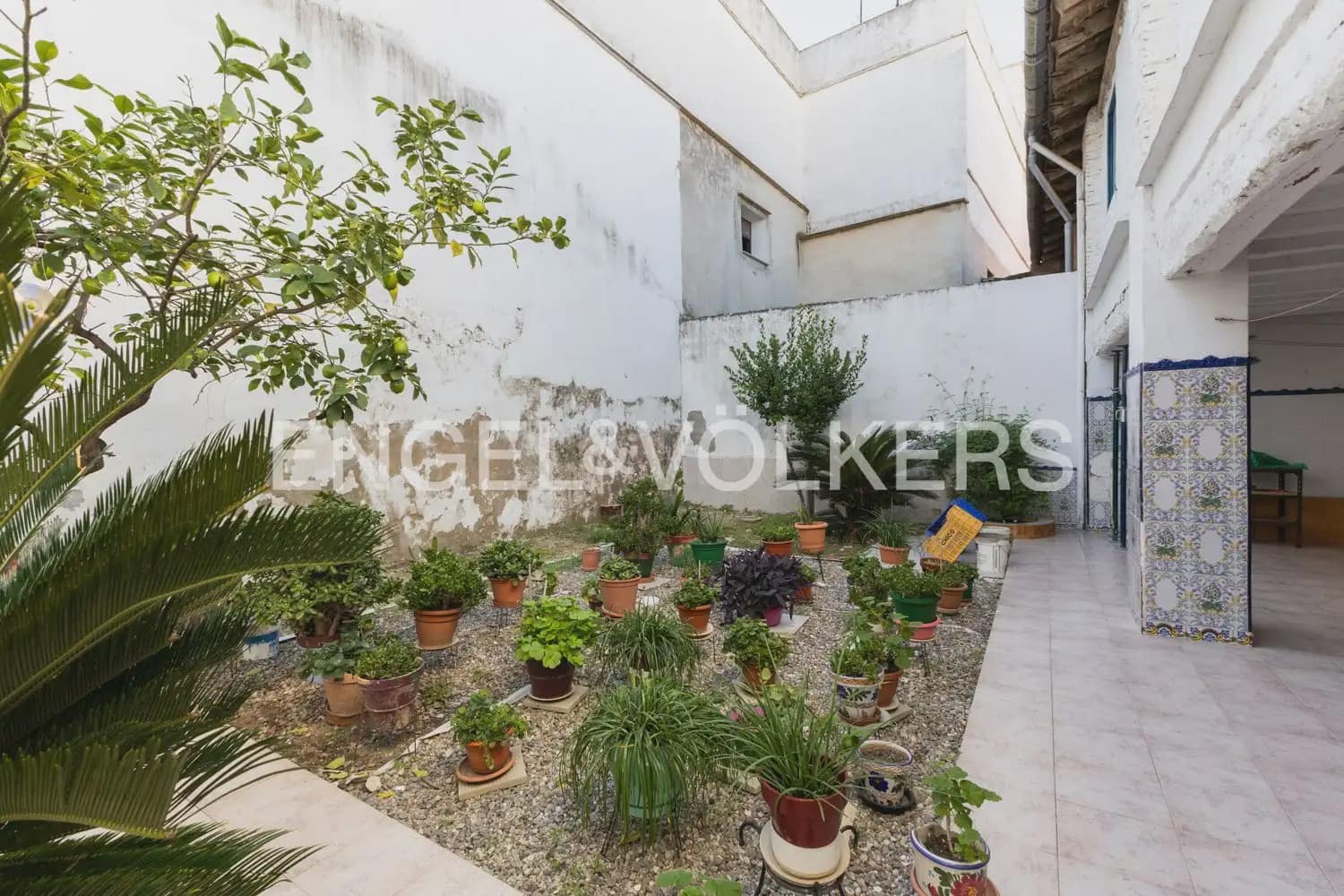 5 bedroom Townhouse for sale in Villanueva de Castellon - € 290,000 (Ref: 9898032)