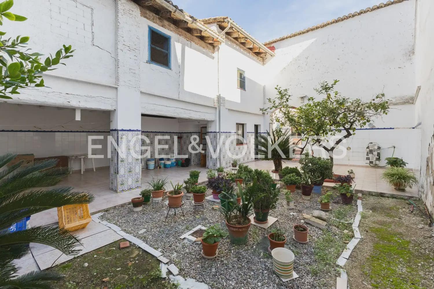 5 bedroom Townhouse for sale in Villanueva de Castellon - € 290,000 (Ref: 9898032)