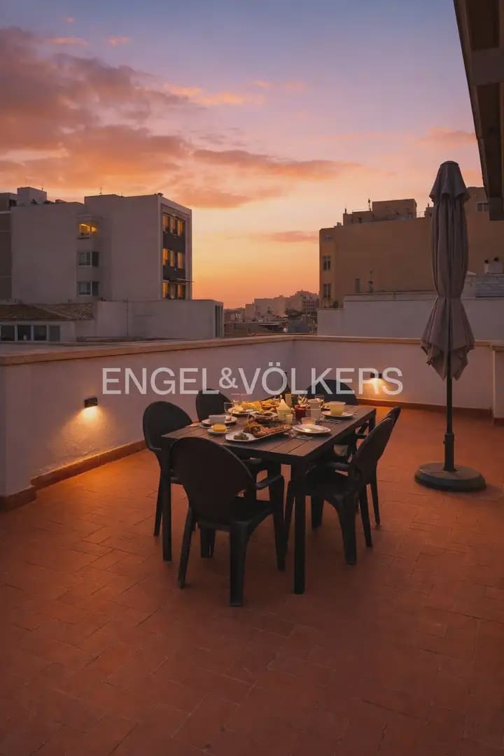 2 slaapkamer Penthouse te huur in Gandia - € 1.650 (Ref: 9898033)