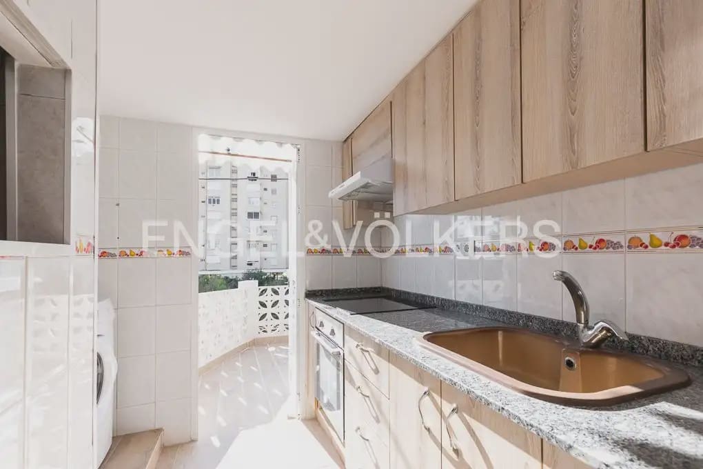 4 bedroom Townhouse for sale in Valencia city - € 299,000 (Ref: 9898034)