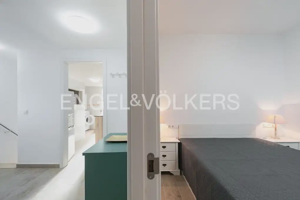 4 bedroom Townhouse for sale in Valencia city - € 299,000 (Ref: 9898034)
