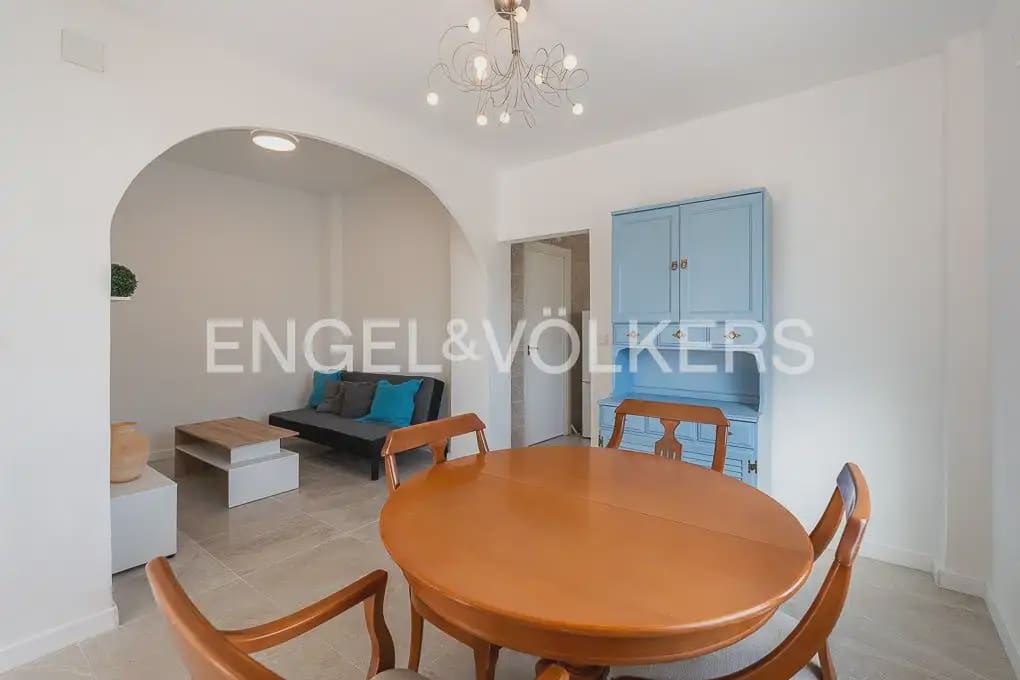 4 bedroom Townhouse for sale in Valencia city - € 299,000 (Ref: 9898034)