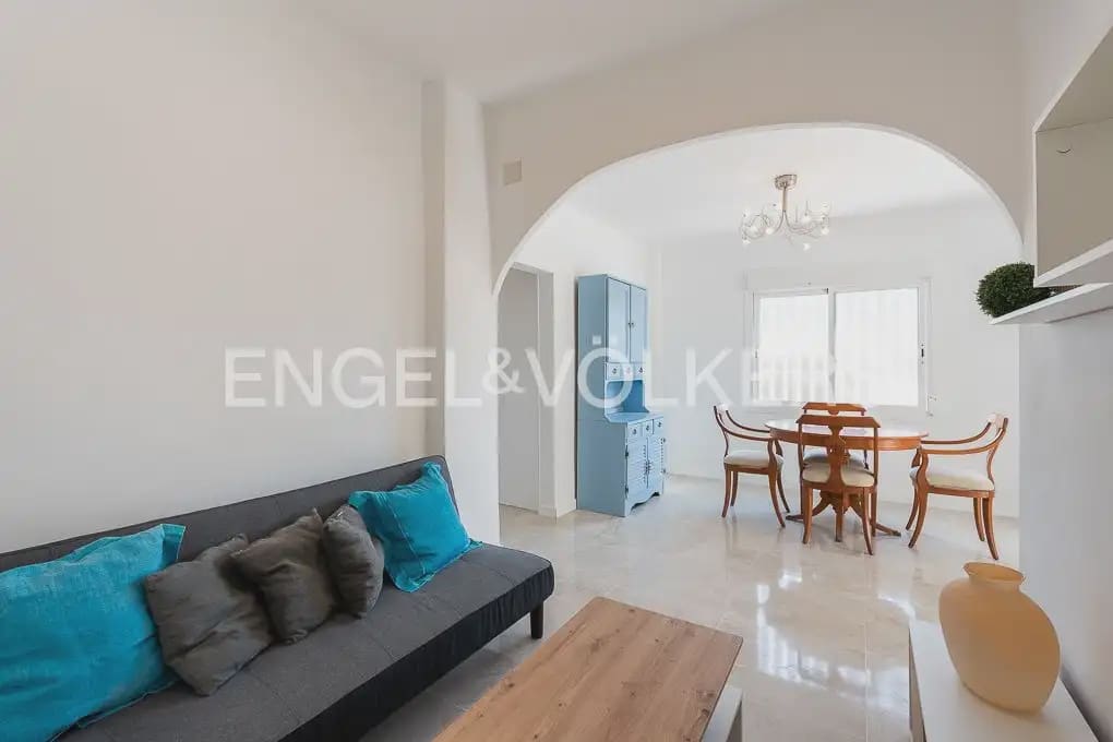 4 bedroom Townhouse for sale in Valencia city - € 299,000 (Ref: 9898034)