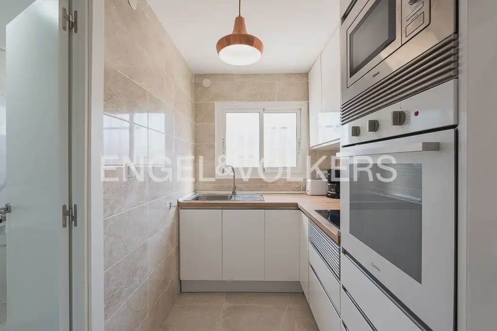 4 bedroom Townhouse for sale in Valencia city - € 299,000 (Ref: 9898034)