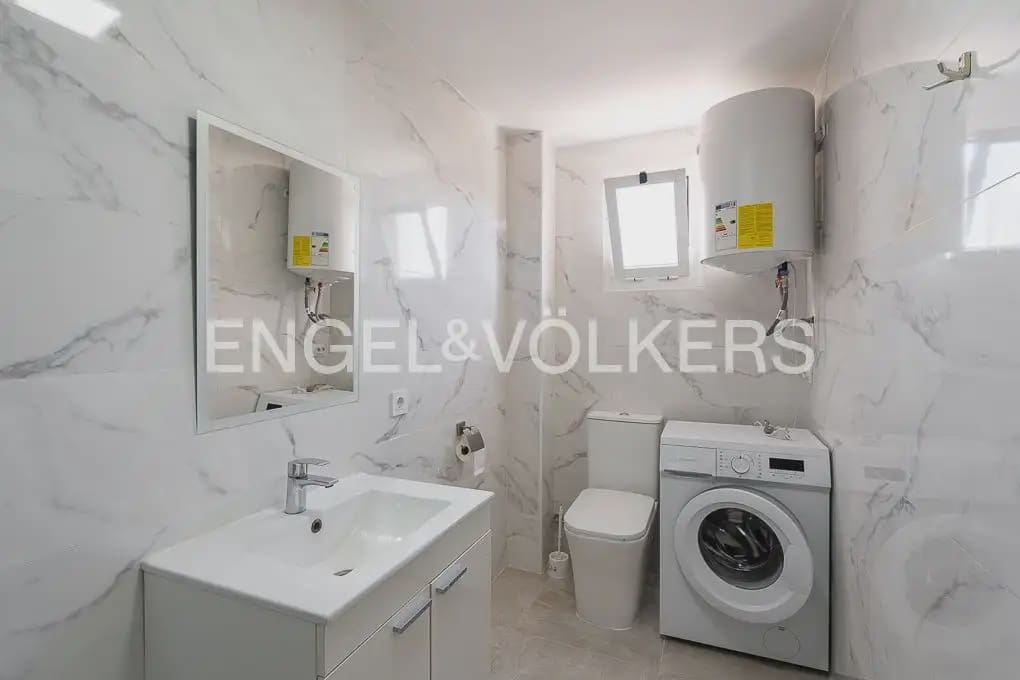 4 bedroom Townhouse for sale in Valencia city - € 299,000 (Ref: 9898034)