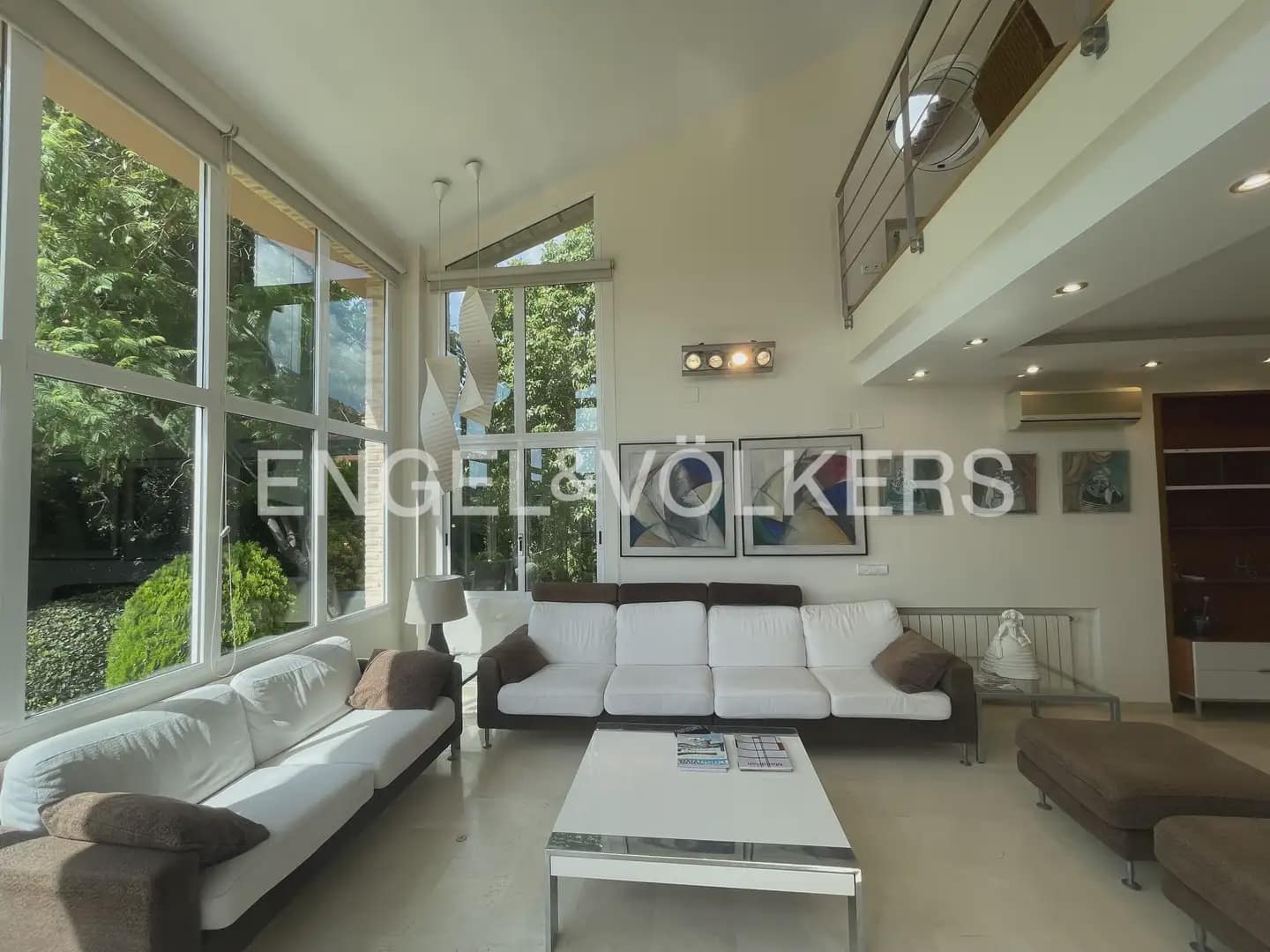6 soveværelse Villa til leje i Pucol med swimmingpool garage - € 6.000 (Ref: 9898035)