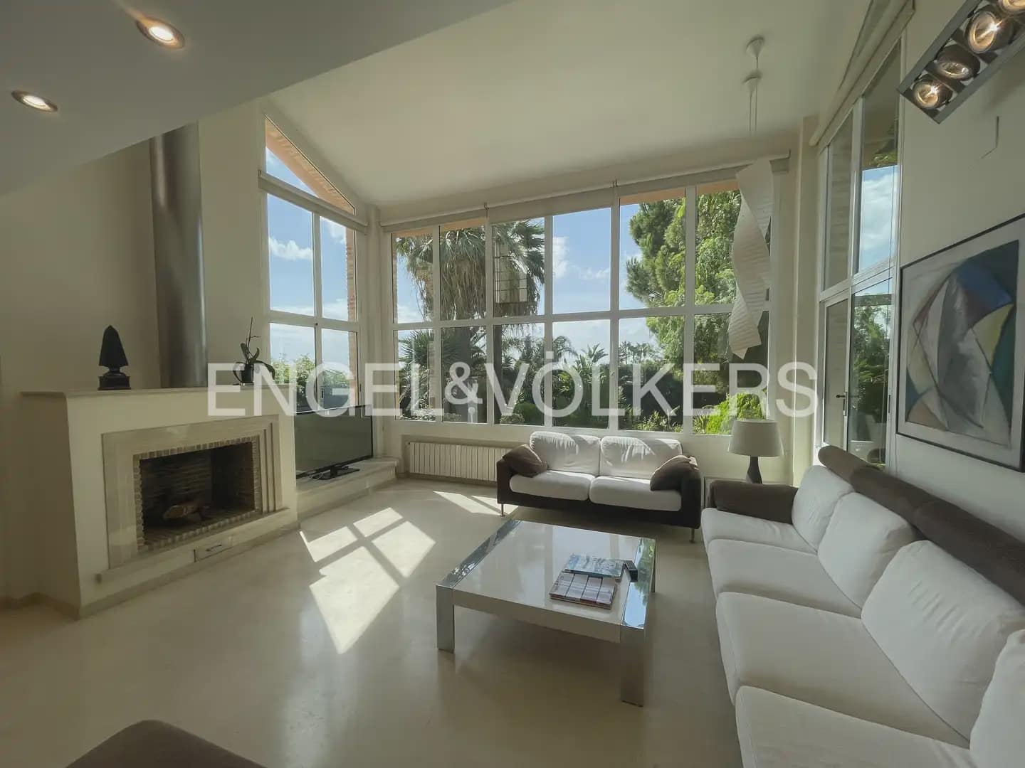 6 soveværelse Villa til leje i Pucol med swimmingpool garage - € 6.000 (Ref: 9898035)