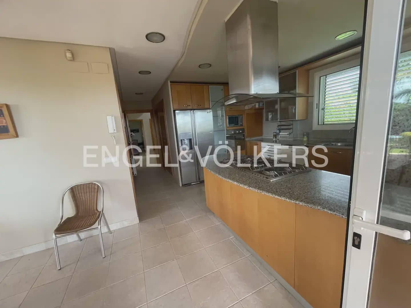 6 soveværelse Villa til leje i Pucol med swimmingpool garage - € 6.000 (Ref: 9898035)