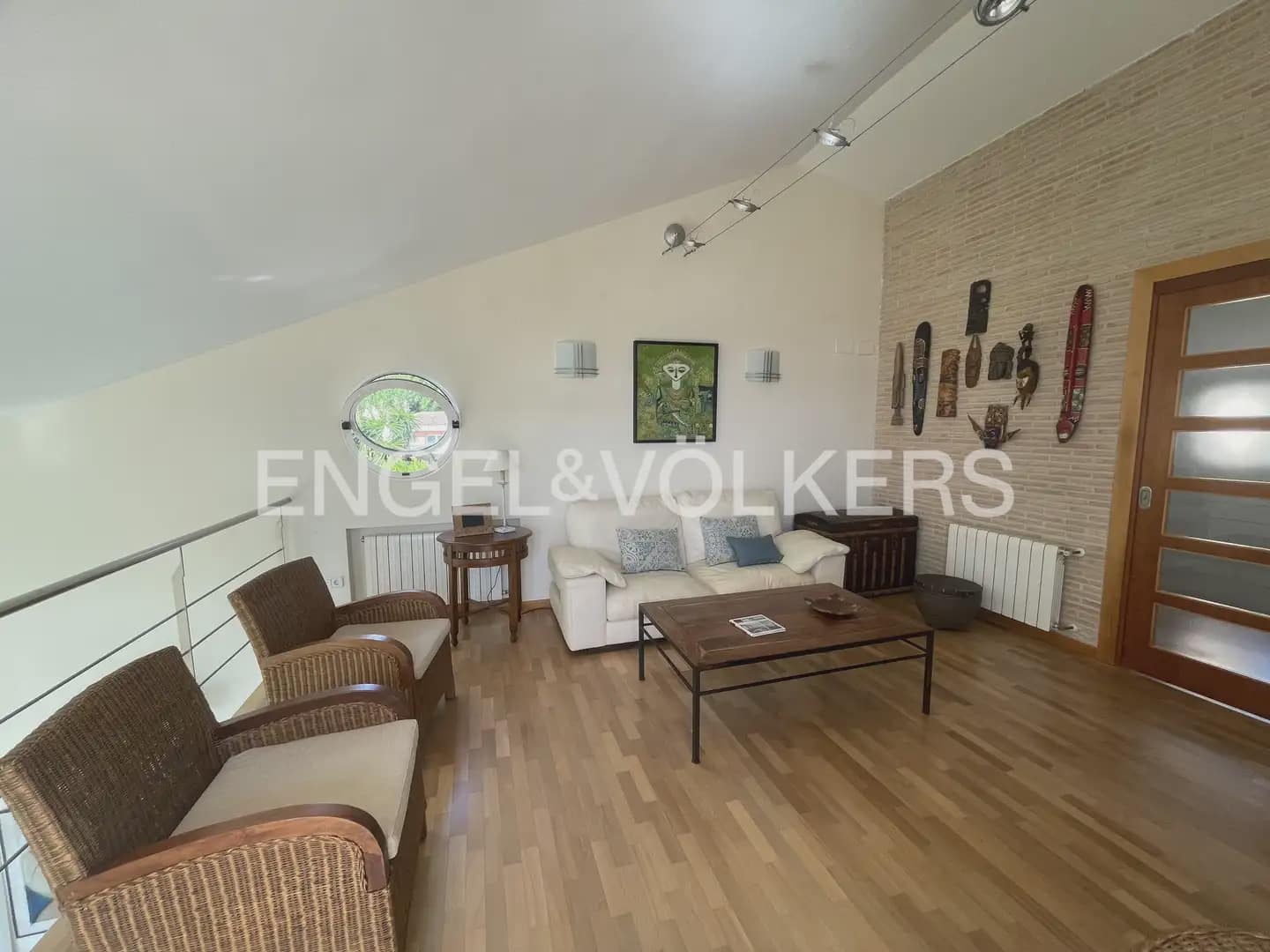 6 soveværelse Villa til leje i Pucol med swimmingpool garage - € 6.000 (Ref: 9898035)