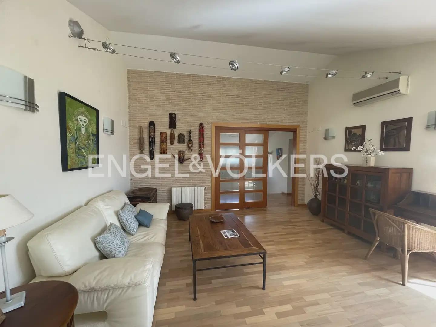 6 soveværelse Villa til leje i Pucol med swimmingpool garage - € 6.000 (Ref: 9898035)
