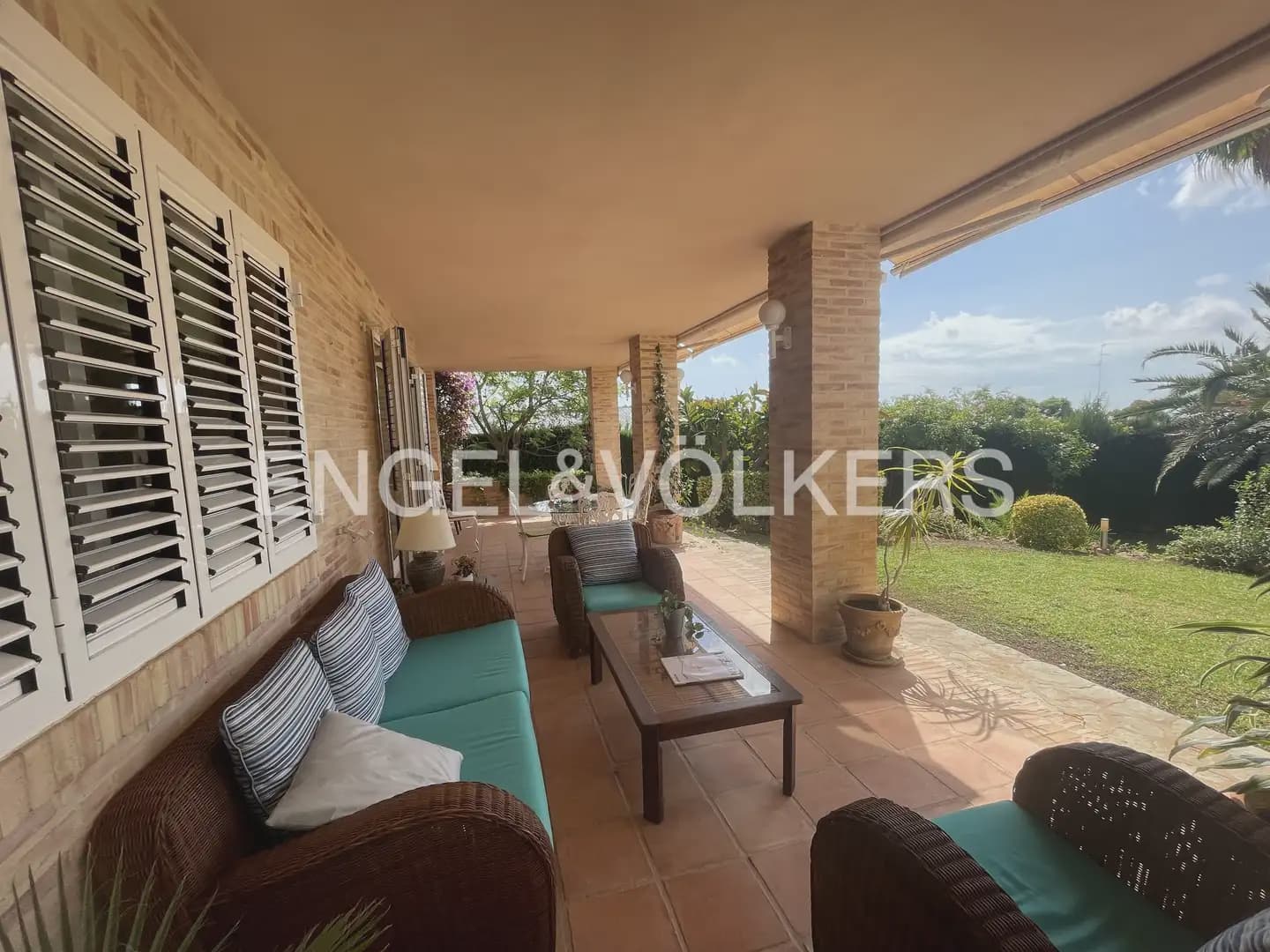 6 soveværelse Villa til leje i Pucol med swimmingpool garage - € 6.000 (Ref: 9898035)