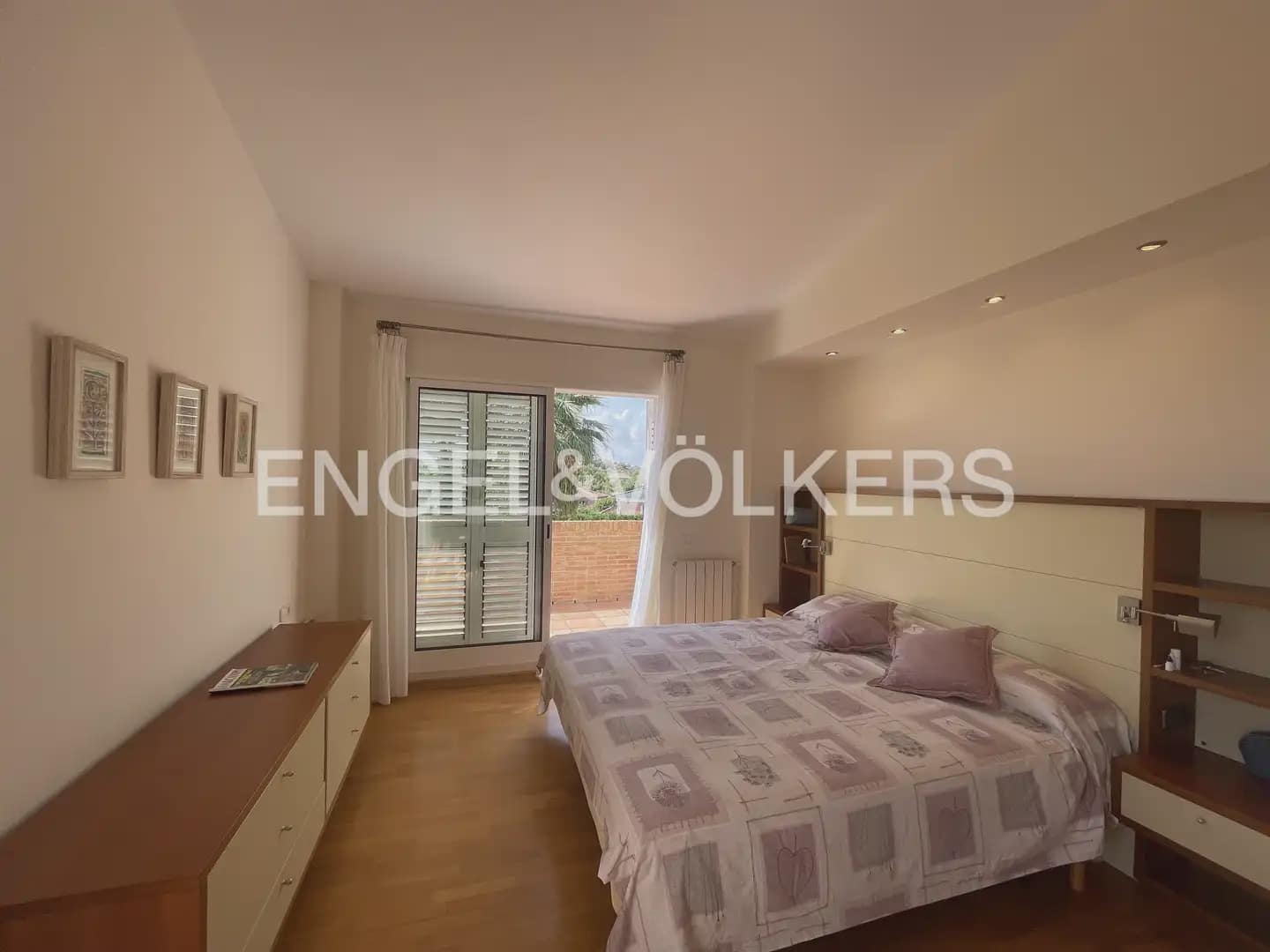 6 soveværelse Villa til leje i Pucol med swimmingpool garage - € 6.000 (Ref: 9898035)