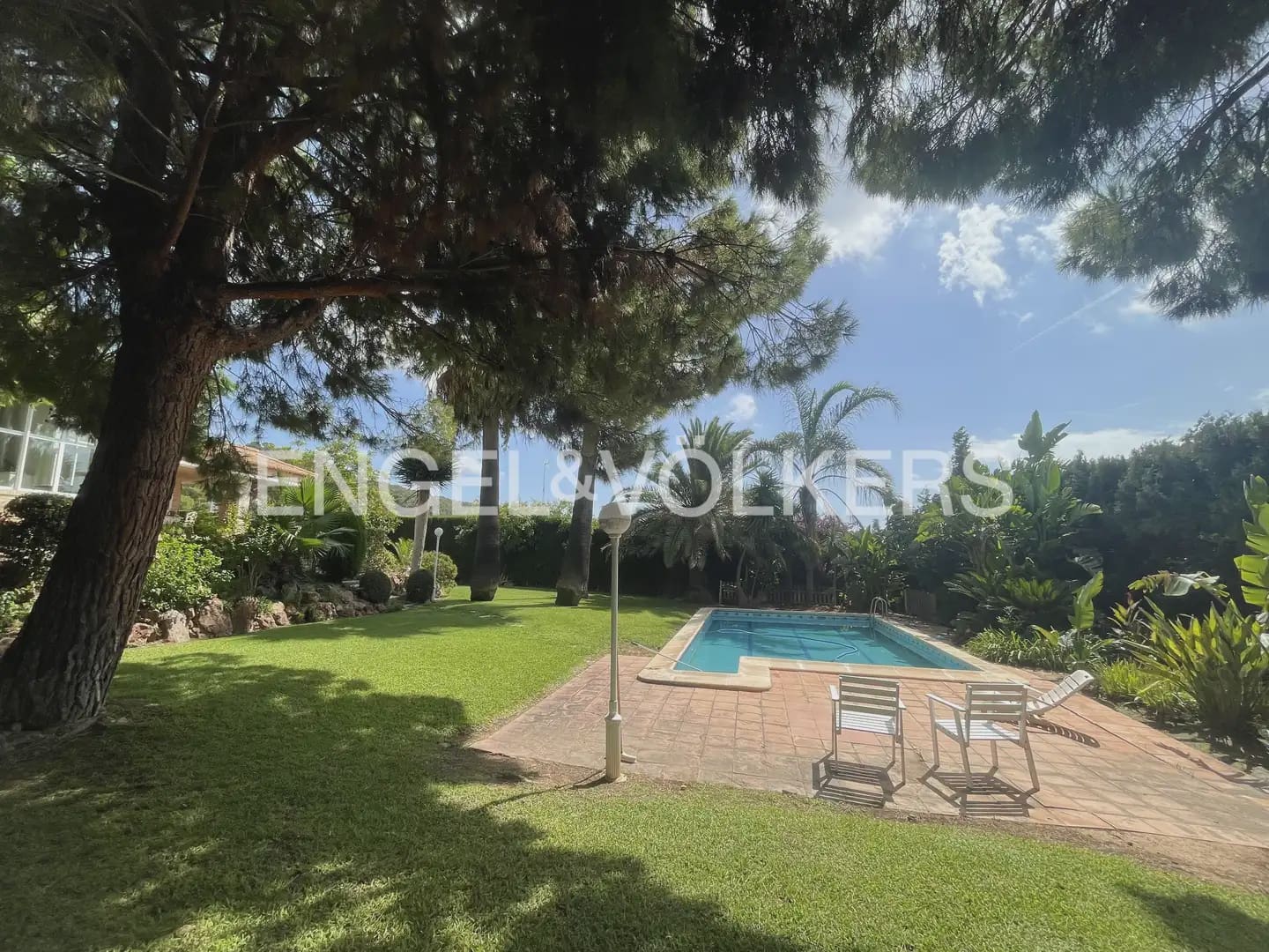 6 soveværelse Villa til leje i Pucol med swimmingpool garage - € 6.000 (Ref: 9898035)