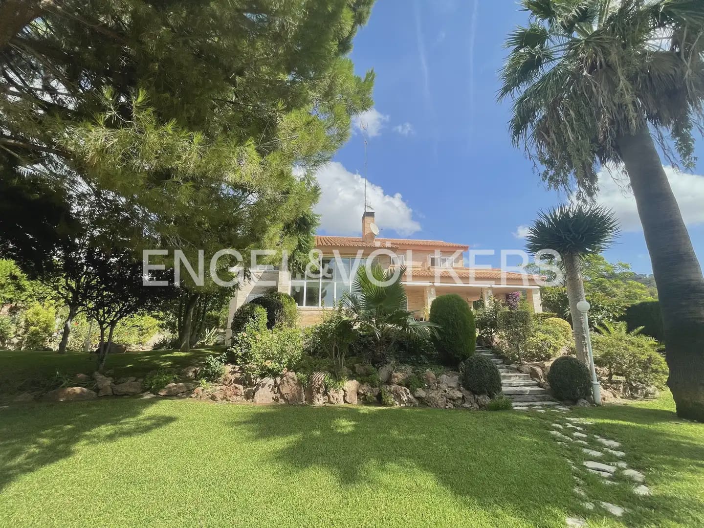 6 soveværelse Villa til leje i Pucol med swimmingpool garage - € 6.000 (Ref: 9898035)