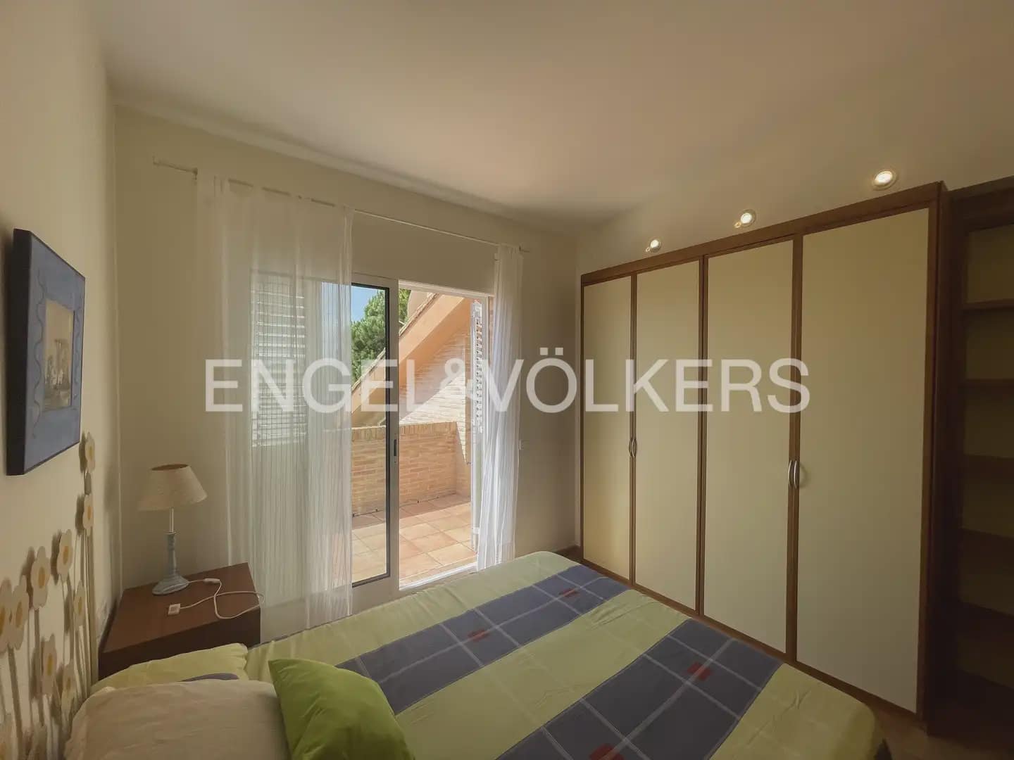 6 soveværelse Villa til leje i Pucol med swimmingpool garage - € 6.000 (Ref: 9898035)