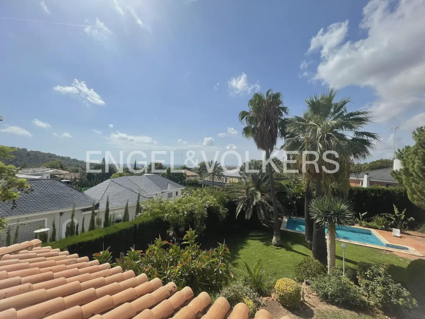 6 soveværelse Villa til leje i Pucol med swimmingpool garage - € 6.000 (Ref: 9898035)