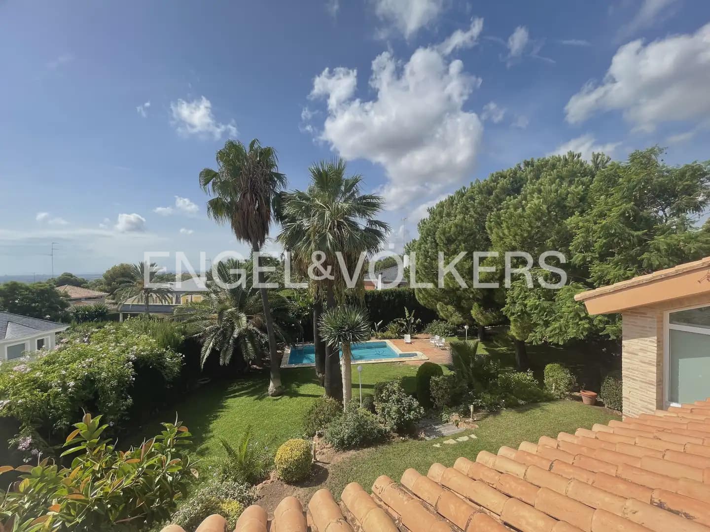 6 soveværelse Villa til leje i Pucol med swimmingpool garage - € 6.000 (Ref: 9898035)