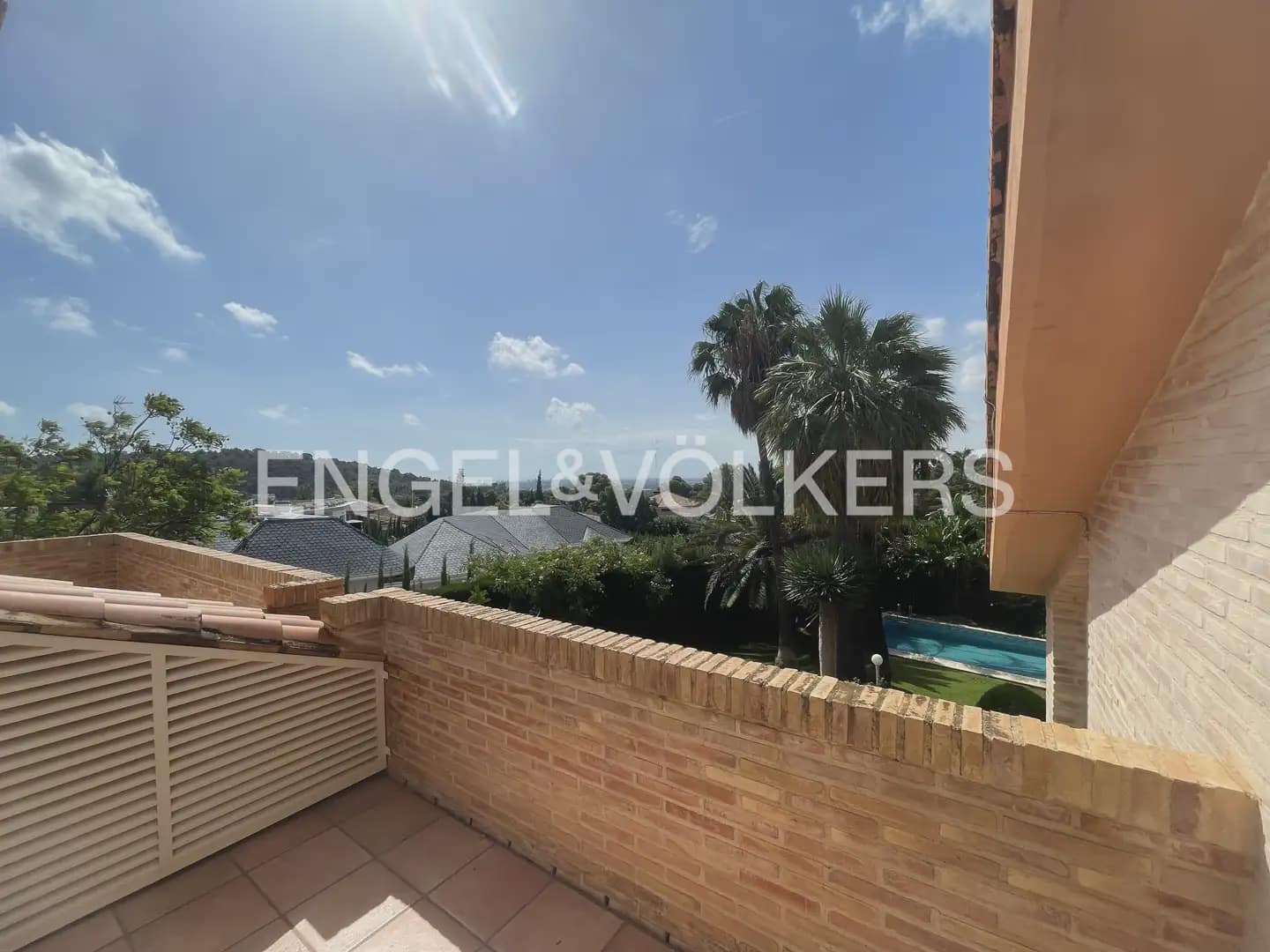 6 soveværelse Villa til leje i Pucol med swimmingpool garage - € 6.000 (Ref: 9898035)