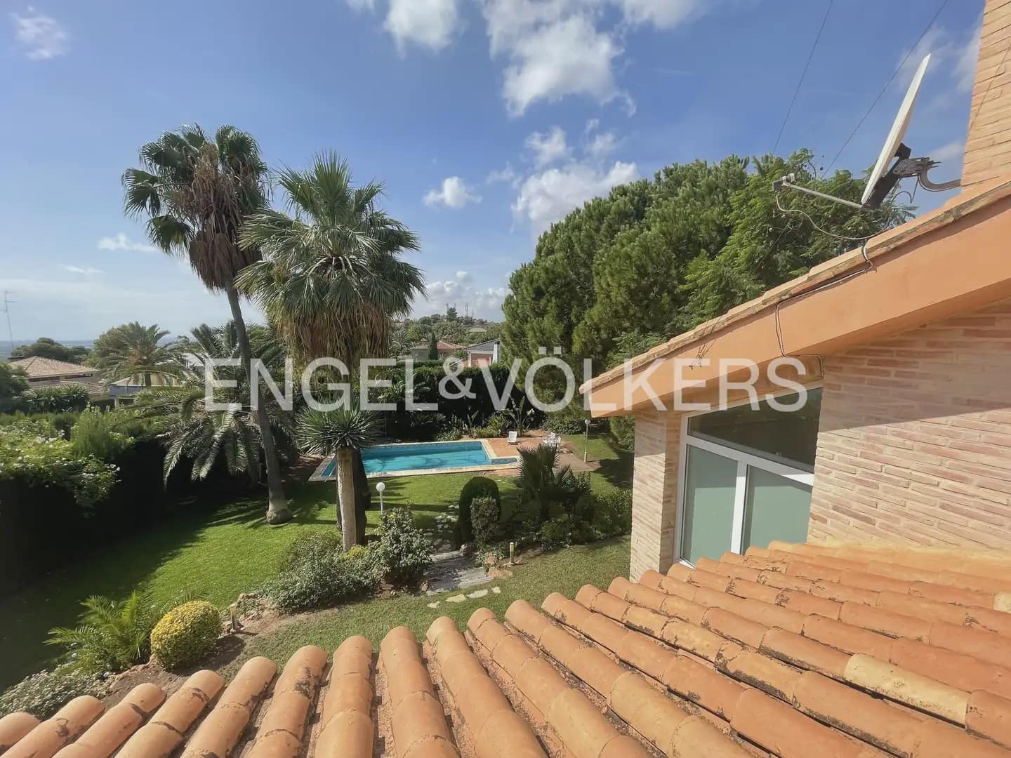 6 soveværelse Villa til leje i Pucol med swimmingpool garage - € 6.000 (Ref: 9898035)