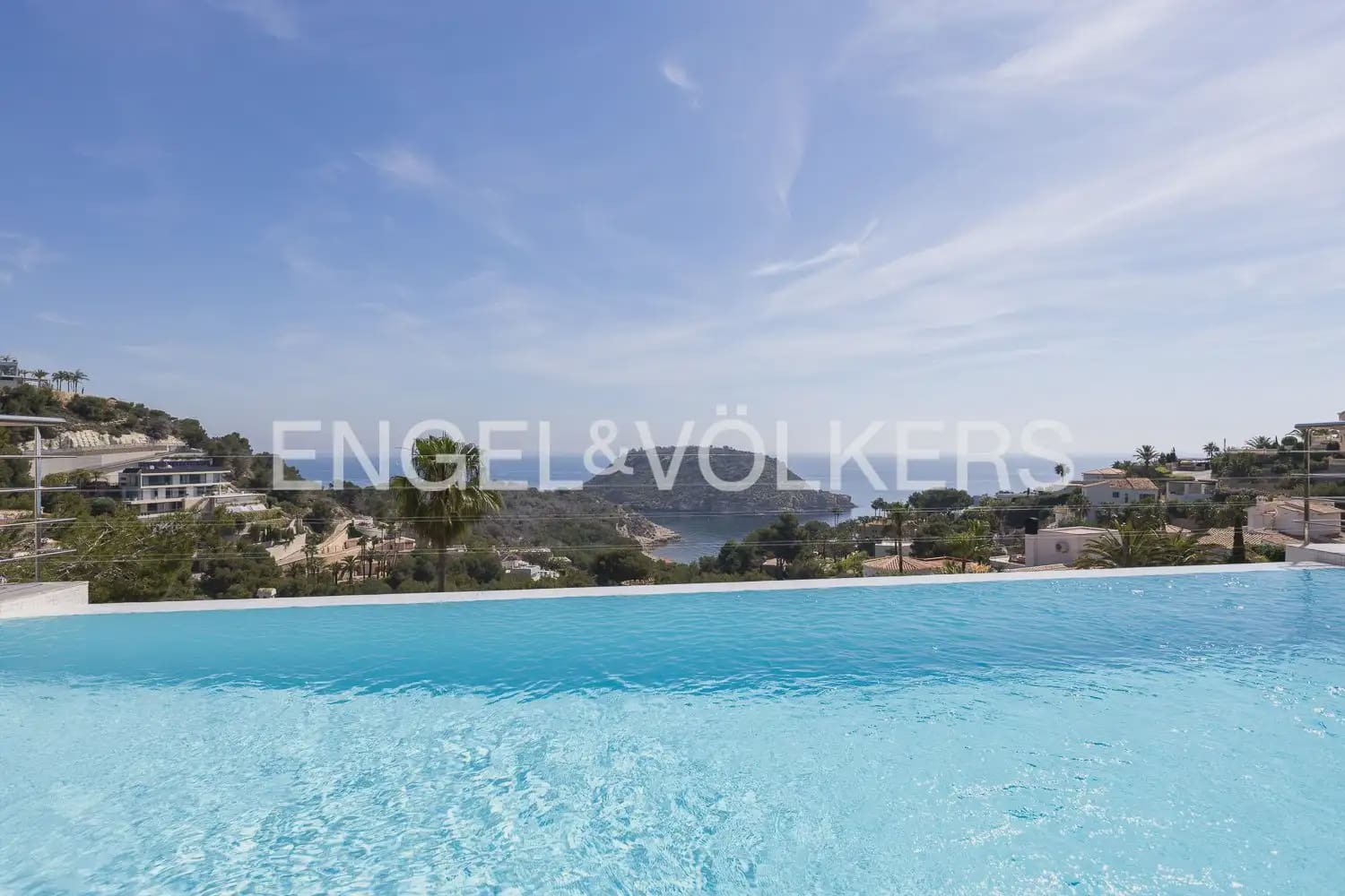 5 bedroom Villa for sale in Javea / Xabia with pool garage - € 2,499,000 (Ref: 9898036)