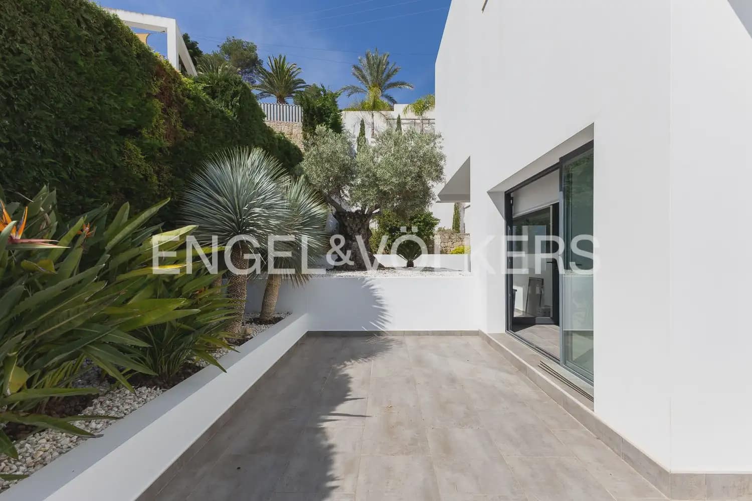 5 bedroom Villa for sale in Javea / Xabia with pool garage - € 2,499,000 (Ref: 9898036)