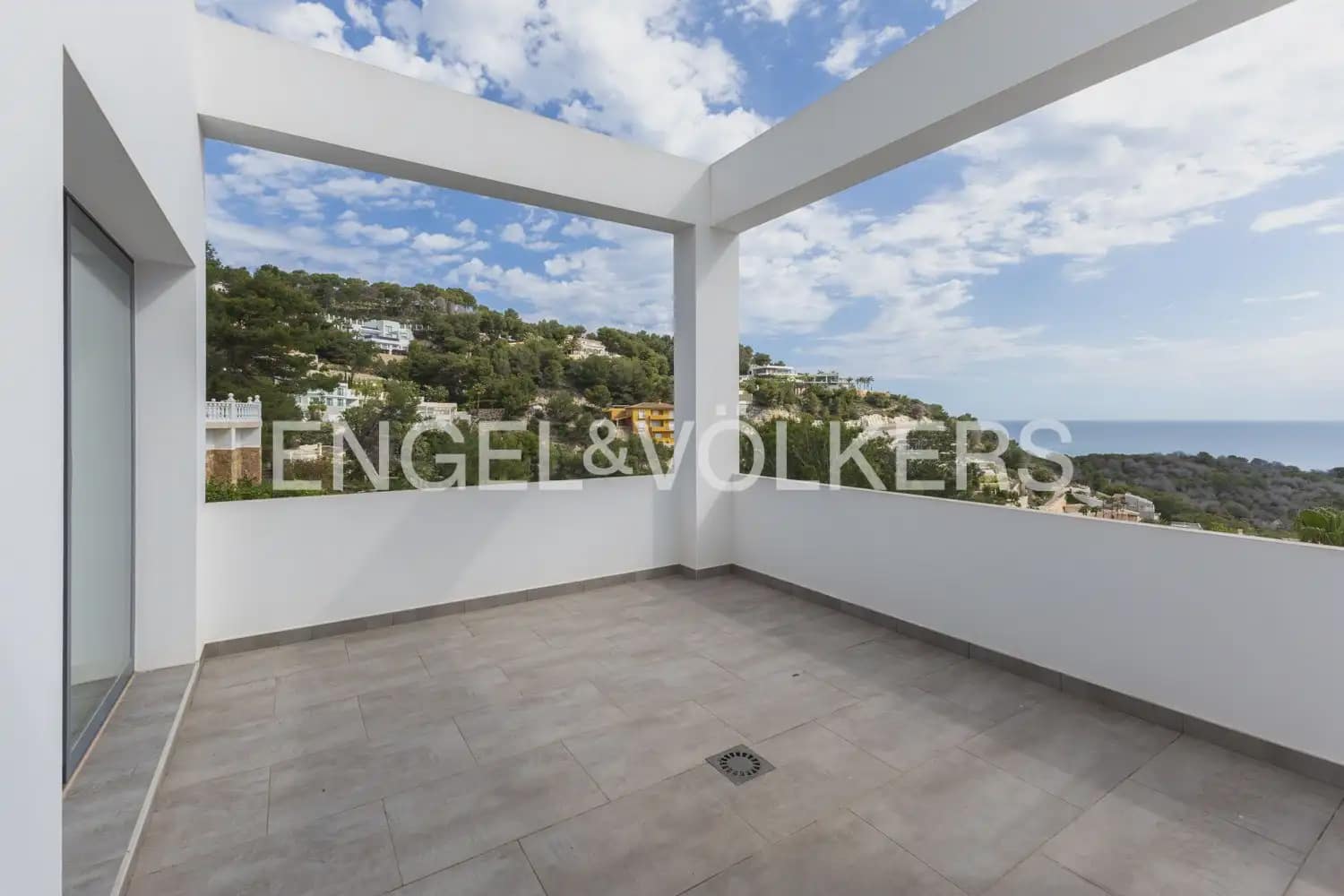 5 bedroom Villa for sale in Javea / Xabia with pool garage - € 2,499,000 (Ref: 9898036)