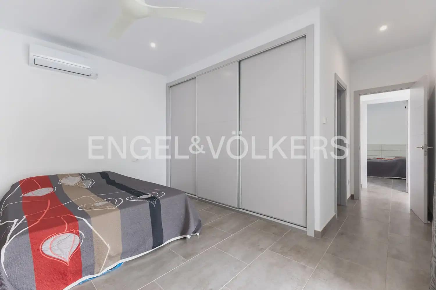 5 bedroom Villa for sale in Javea / Xabia with pool garage - € 2,499,000 (Ref: 9898036)