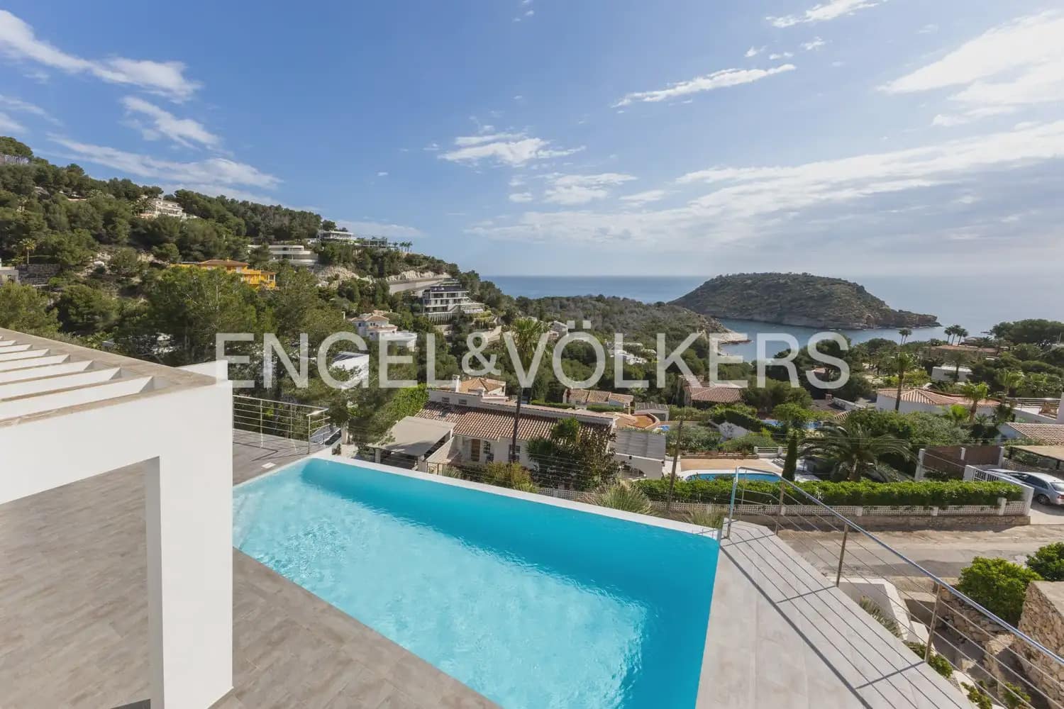 5 bedroom Villa for sale in Javea / Xabia with pool garage - € 2,499,000 (Ref: 9898036)
