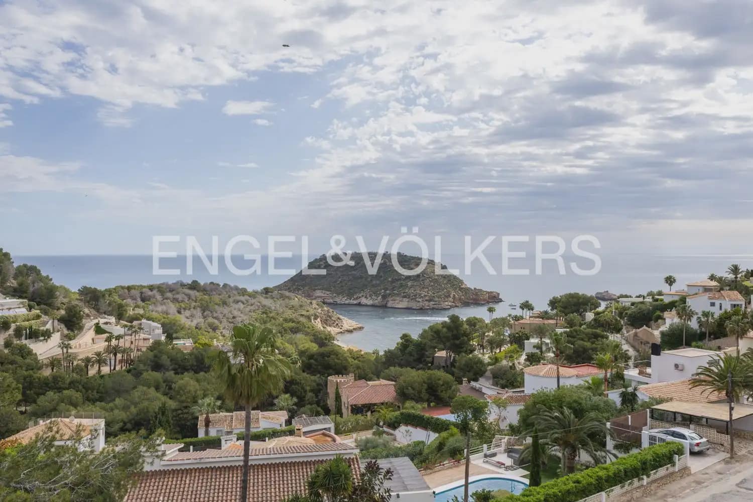 5 bedroom Villa for sale in Javea / Xabia with pool garage - € 2,499,000 (Ref: 9898036)