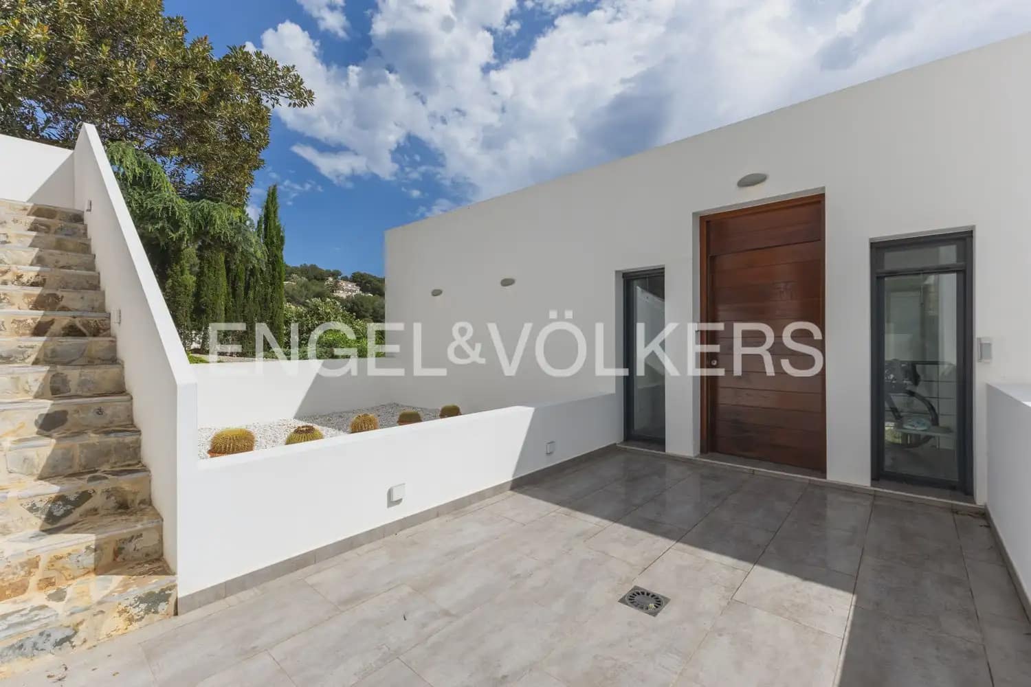 5 bedroom Villa for sale in Javea / Xabia with pool garage - € 2,499,000 (Ref: 9898036)