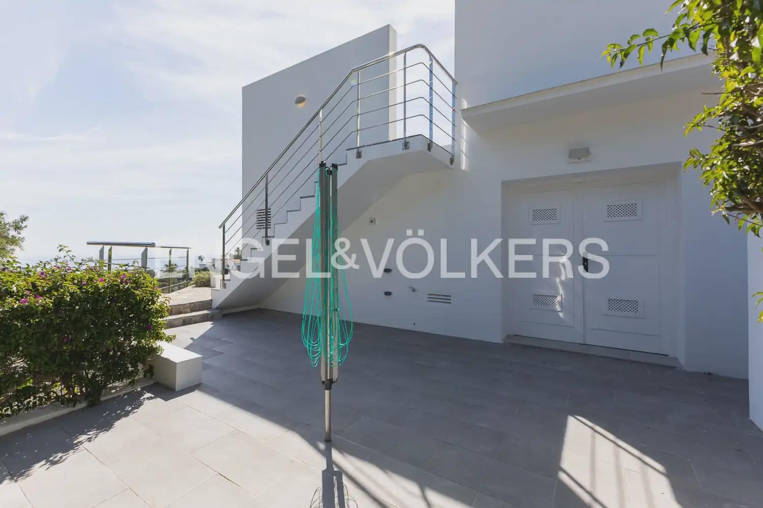 5 bedroom Villa for sale in Javea / Xabia with pool garage - € 2,499,000 (Ref: 9898036)