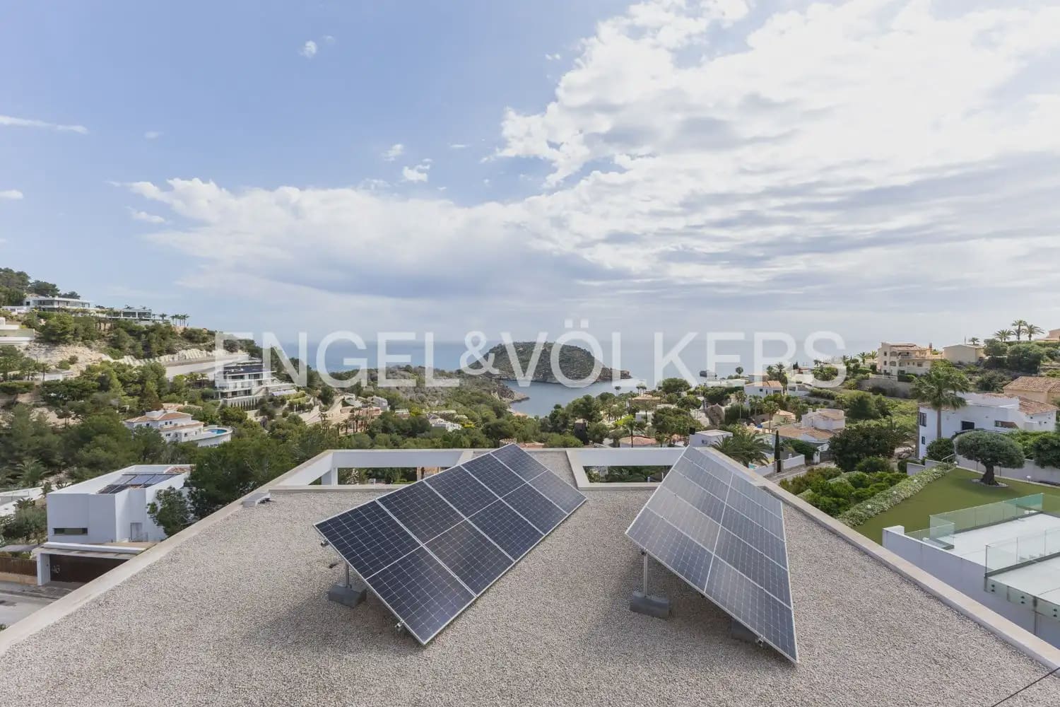 5 bedroom Villa for sale in Javea / Xabia with pool garage - € 2,499,000 (Ref: 9898036)