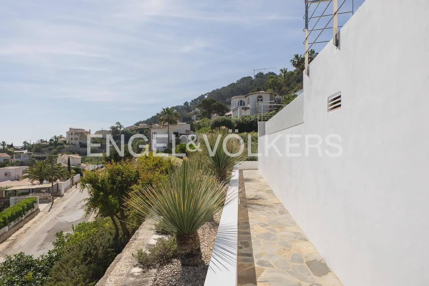 5 bedroom Villa for sale in Javea / Xabia with pool garage - € 2,499,000 (Ref: 9898036)
