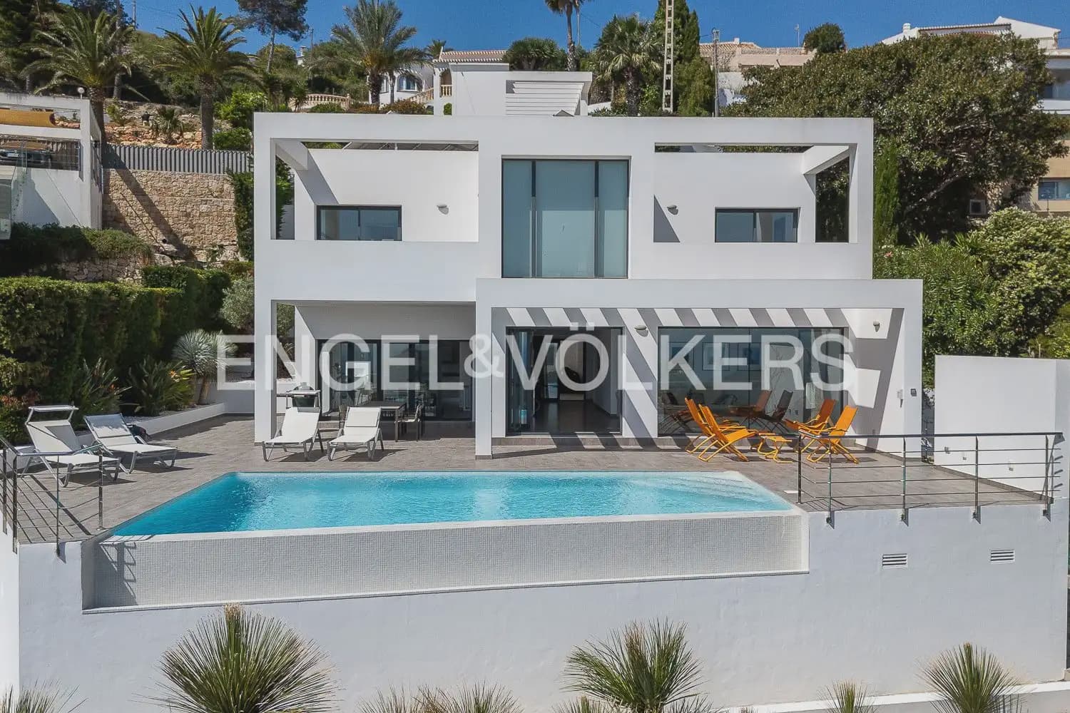 5 bedroom Villa for sale in Javea / Xabia with pool garage - € 2,499,000 (Ref: 9898036)