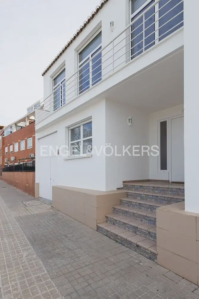 5 Zimmer Villa zu verkaufen in Pucol mit Garage - 950.000 € (Ref: 9898037)