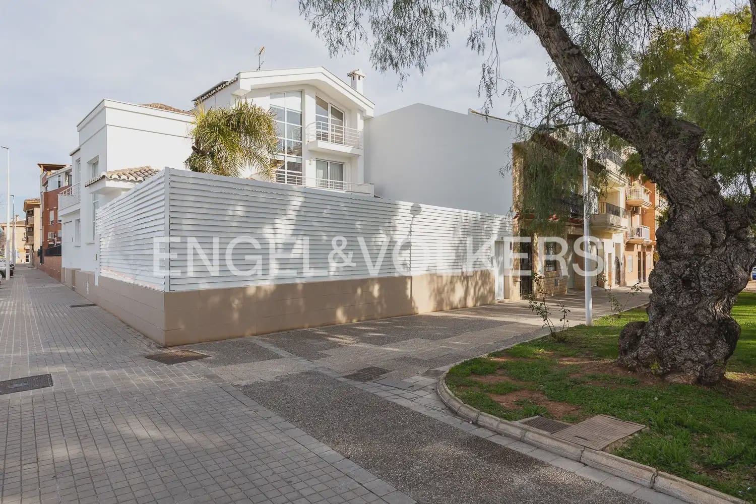 5 Zimmer Villa zu verkaufen in Pucol mit Garage - 950.000 € (Ref: 9898037)