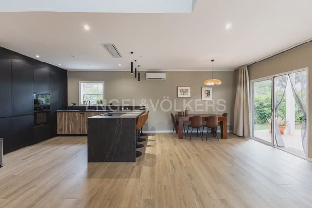 5 bedroom Villa for rent in Serra - € 3,200 (Ref: 9898038)