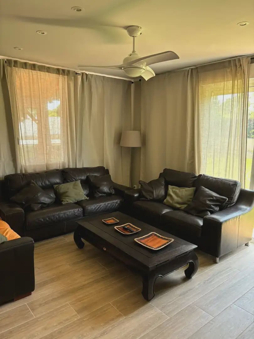 5 bedroom Villa for rent in Serra with pool garage - € 3,200 (Ref: 9898038)