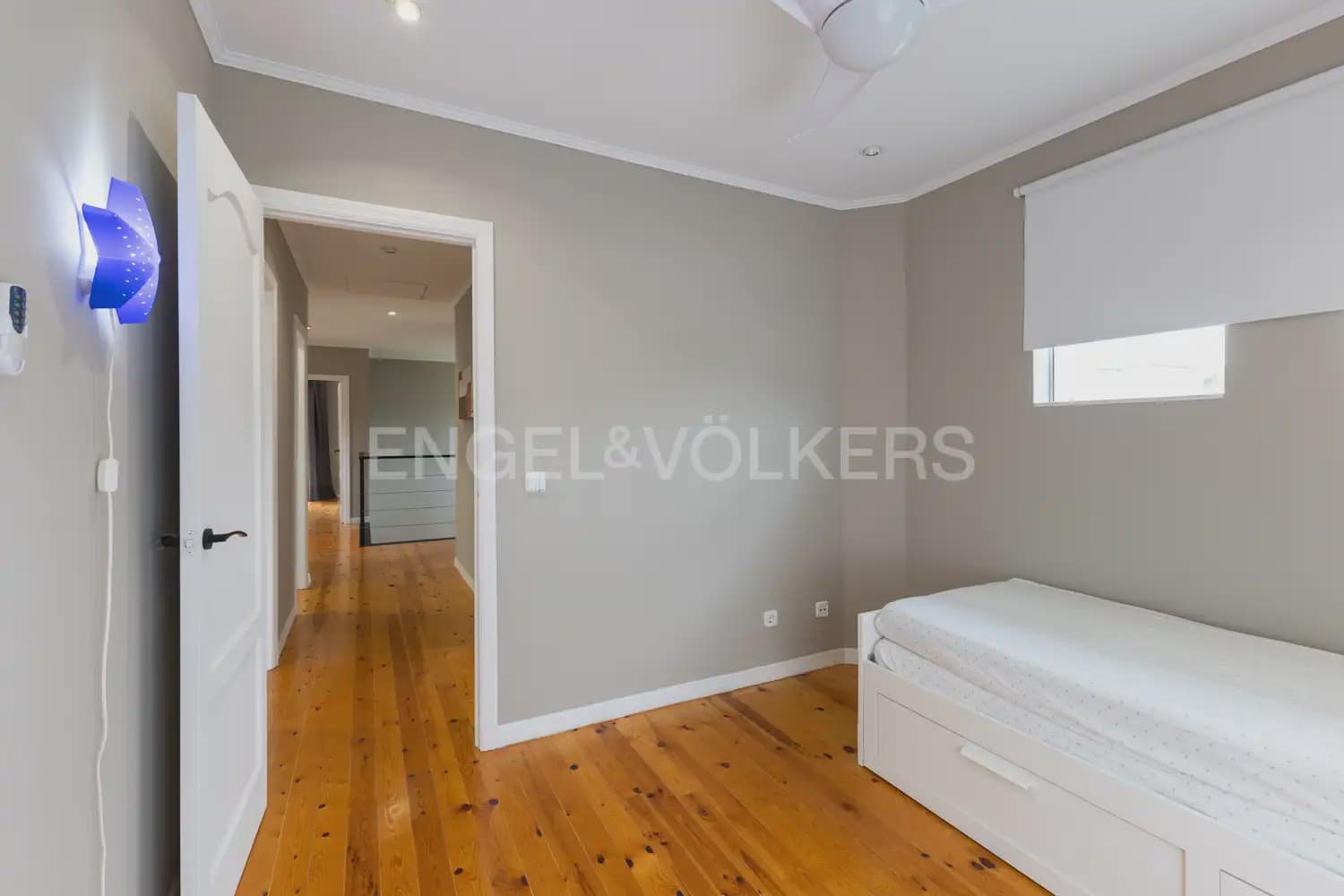 5 bedroom Villa for rent in Serra with pool garage - € 3,200 (Ref: 9898038)