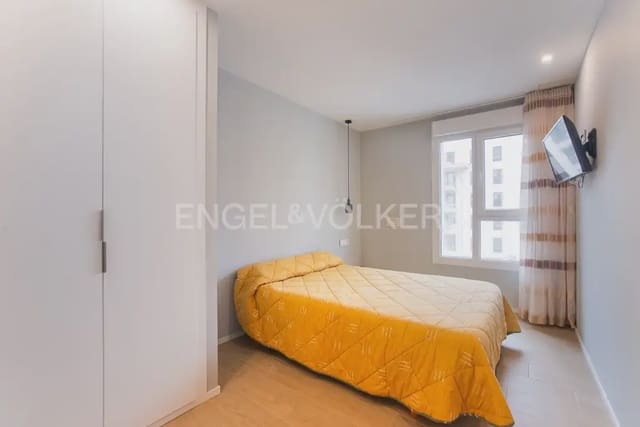 3 Zimmer Apartment zu verkaufen in Sur, Castelló de la Plana mit Pool Garage - 270.000 € (Ref: 9898040)