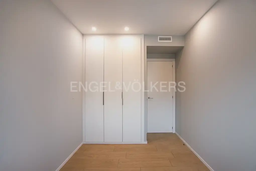 3 Zimmer Apartment zu verkaufen in Castello de la Plana mit Pool Garage - 270.000 € (Ref: 9898040)