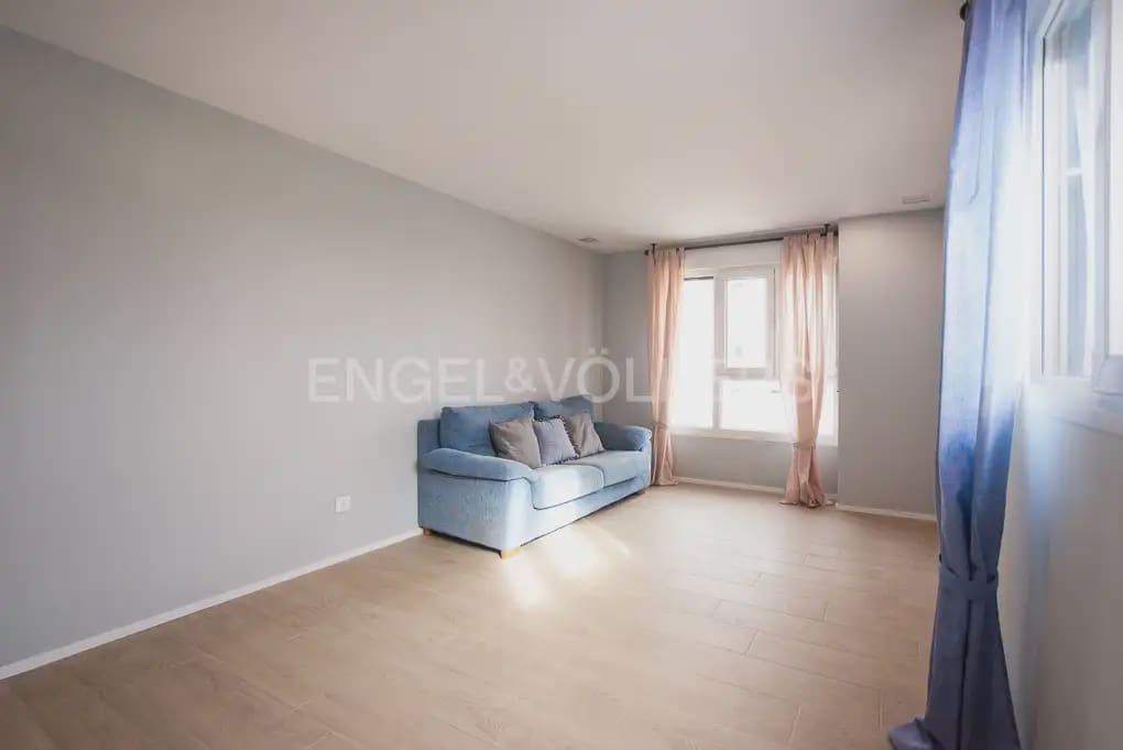 3 Zimmer Apartment zu verkaufen in Castello de la Plana mit Pool Garage - 270.000 € (Ref: 9898040)
