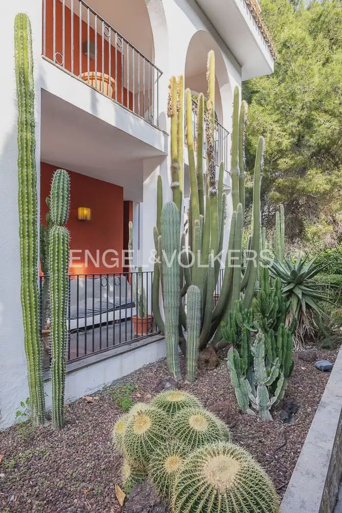 6 chambre Villa/Maison à vendre à Chiva avec piscine garage - 1 290 000 € (Ref: 9898041)