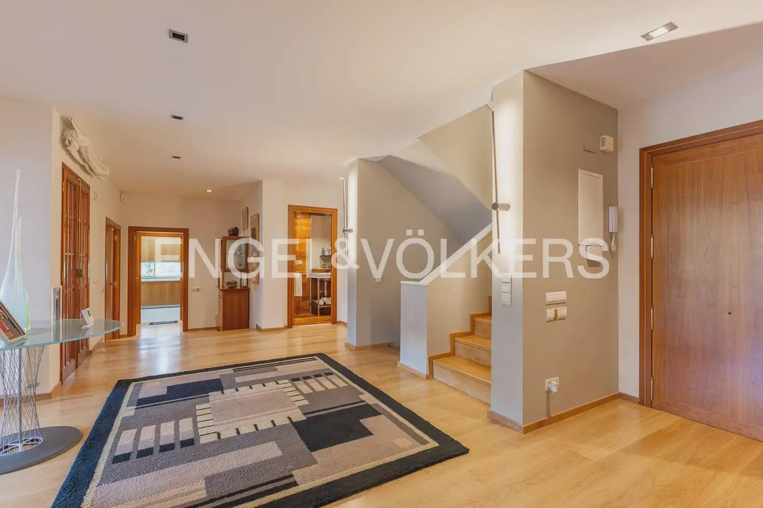 6 chambre Villa/Maison à vendre à Chiva avec piscine garage - 1 290 000 € (Ref: 9898041)