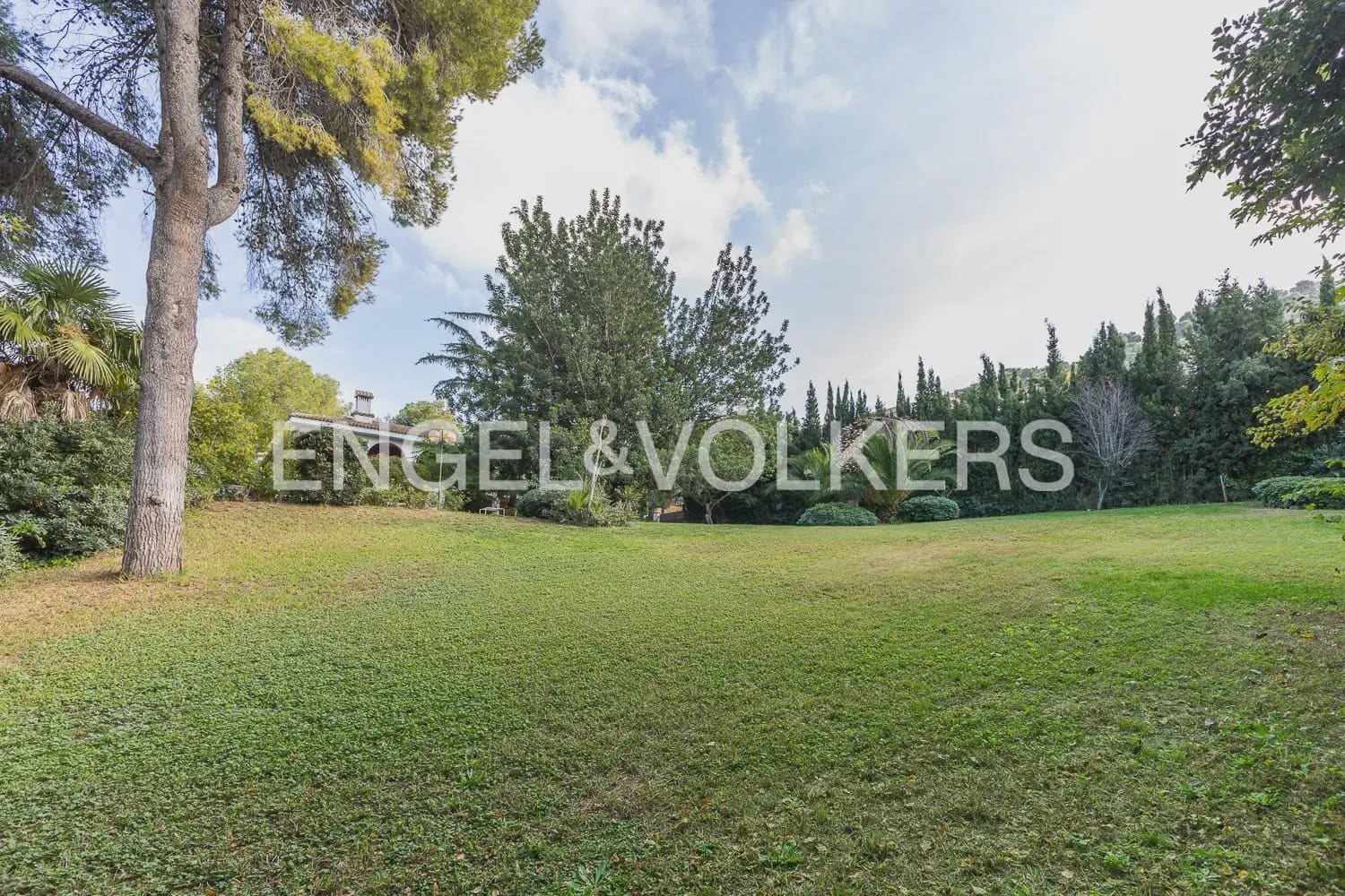 6 chambre Villa/Maison à vendre à Chiva avec piscine garage - 1 290 000 € (Ref: 9898041)
